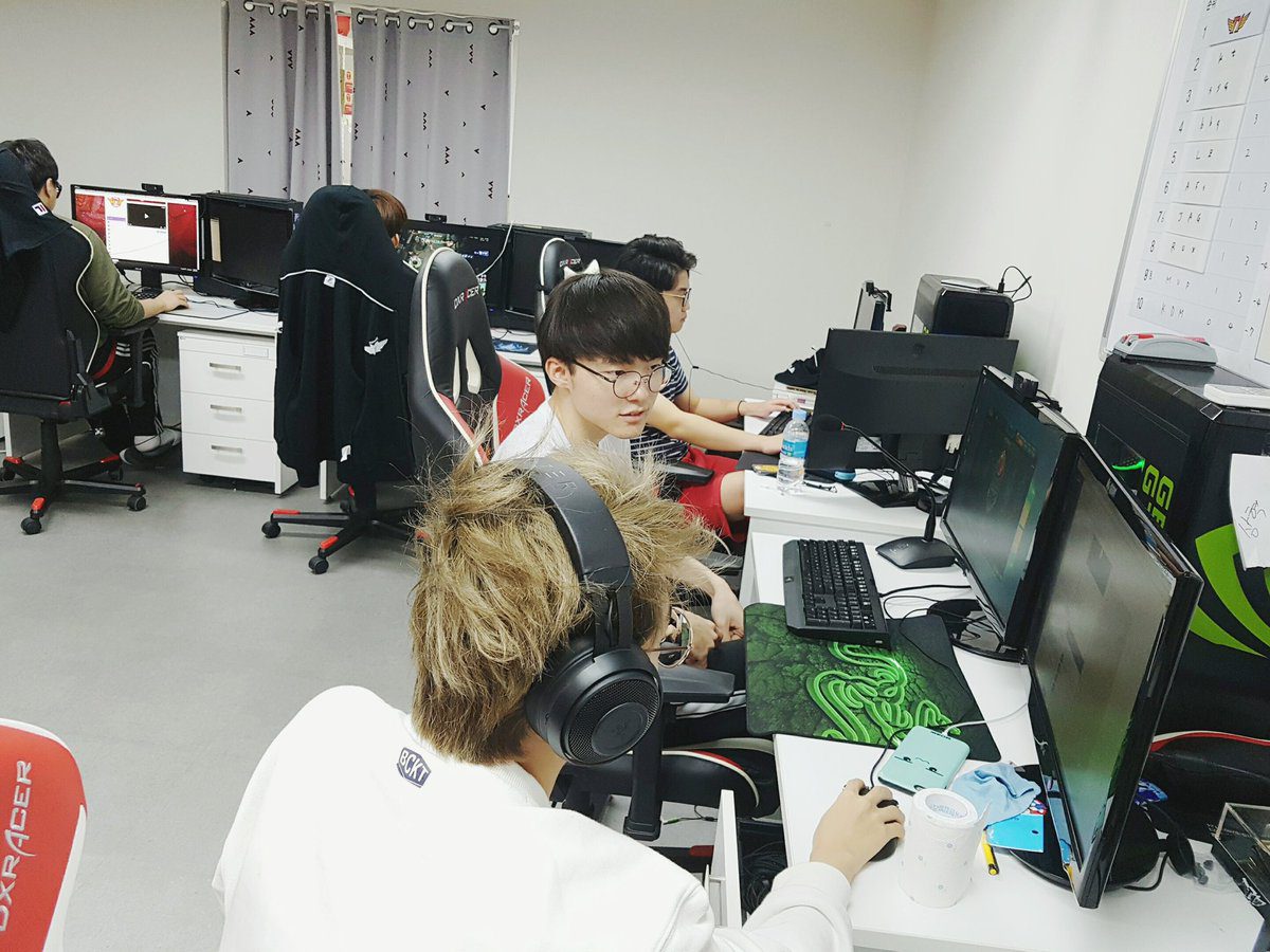 Faker and teammates are still operating at the Gaming House in GyeongGi, but they are still in contact with staff from Seoul - those employees at the headquarters with the infected patient