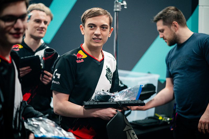 Caps seems not yet familiar with the unique position of AD Carry