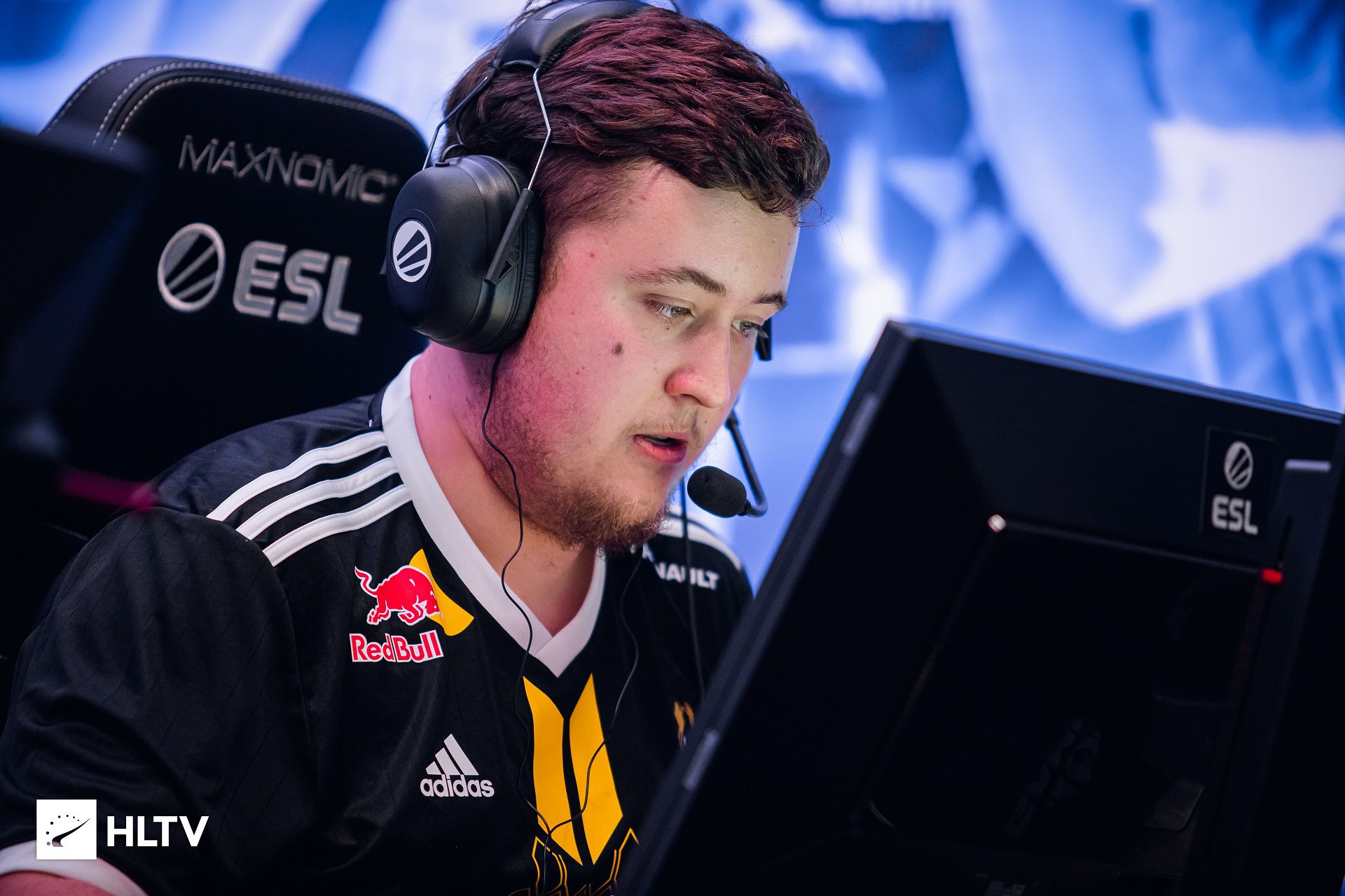 ZywOo and his teammates suffered their first defeat at ESL Pro League Season 11