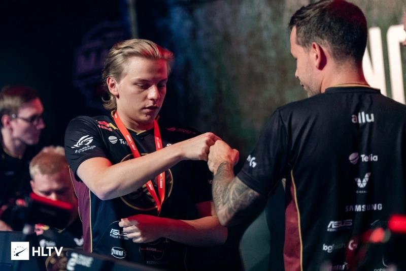 This fist fight between Allu and Aleksib will never happen again