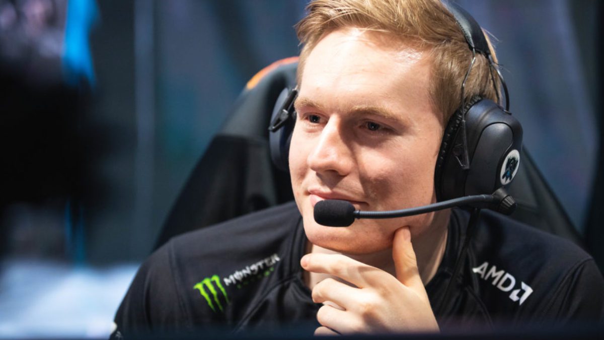 Broxah seems quite upset when someone judges his keybind setup, leading him to say this