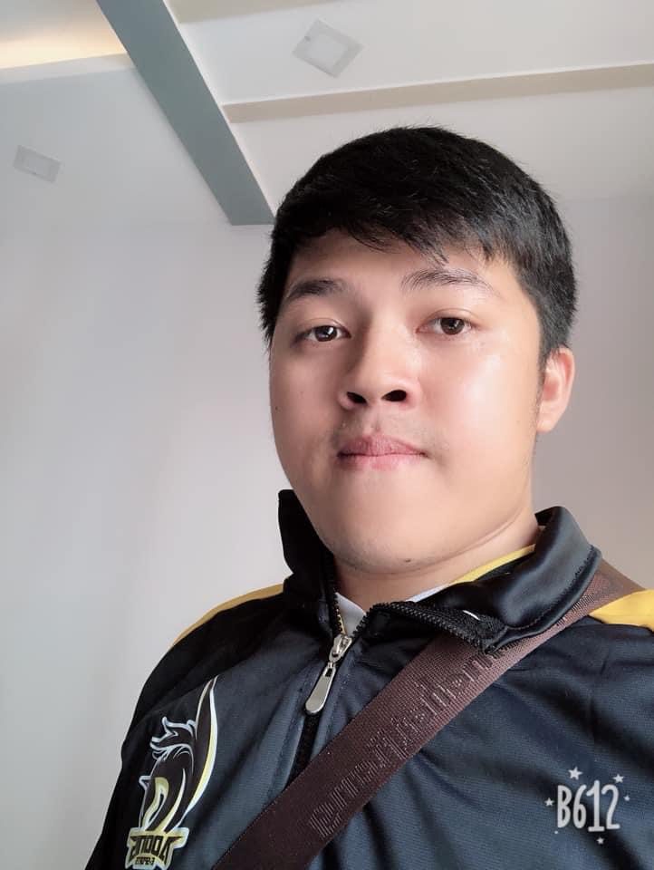 Đấng YM
