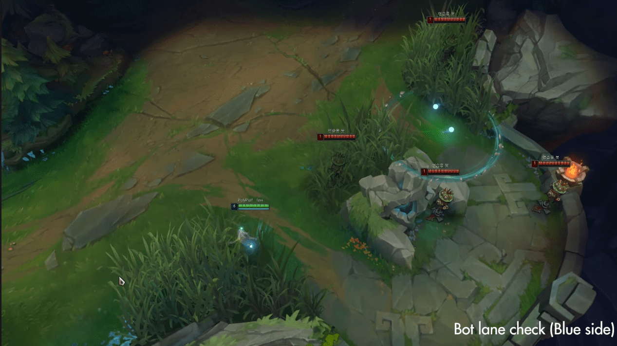 As a result, you can see the entire bush area and the narrow path in the side lane with just one E skill