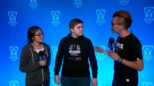 PvPStejos (center) - The one considered the main character in Jankos' 'betraying teammates' story