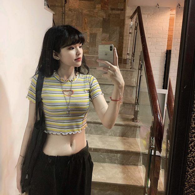 I am a very gentle and simple girl.