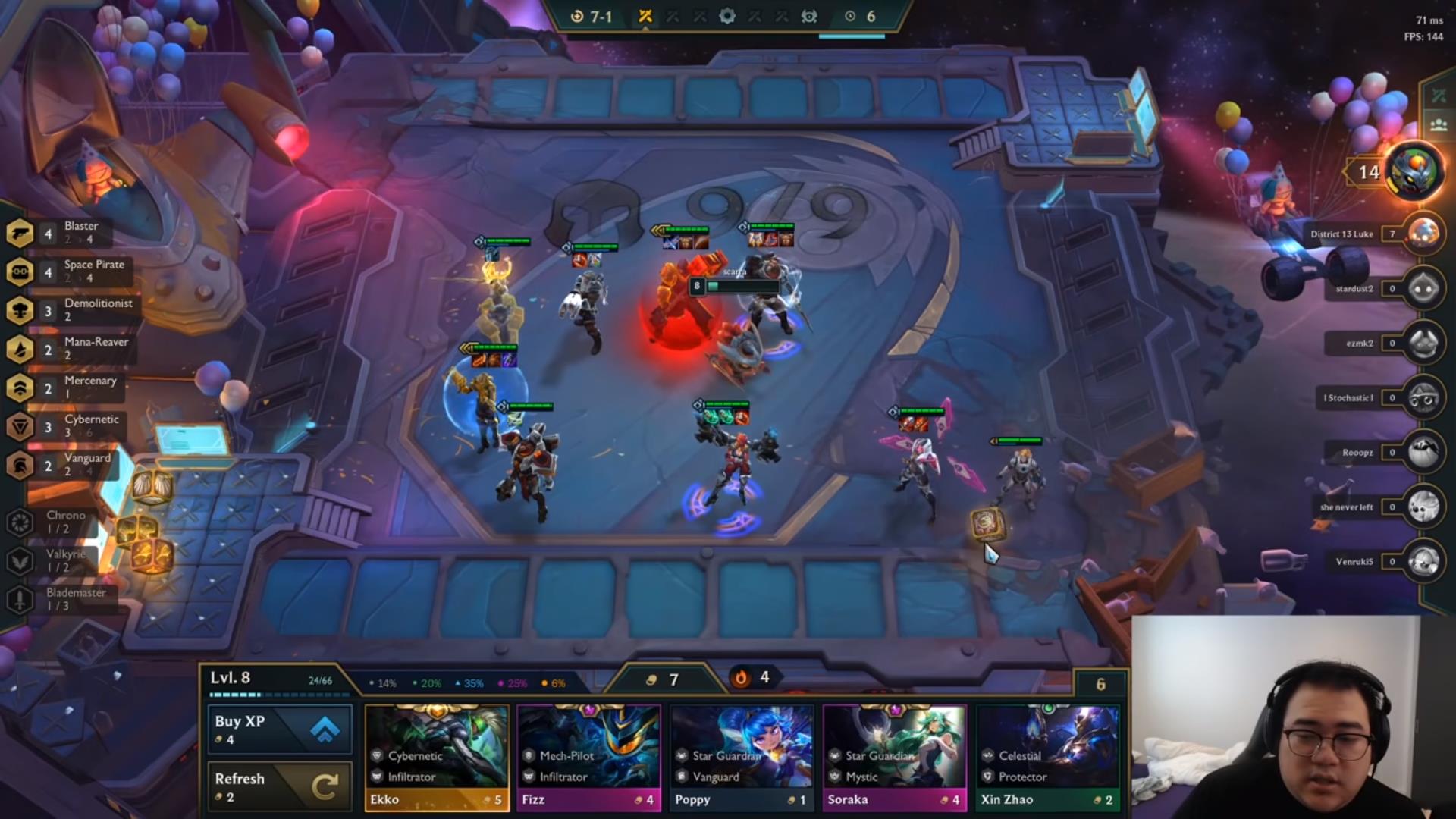Scarra showing he has 40 item shards (20 large items) while playing Thief