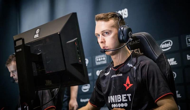 Gla1ve recently announced a temporary break from competition for 3 months to recover his health