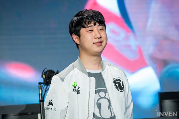 Duke is the player with the most successful career after leaving SKT, he won another world championship while playing for Invictus Gaming, plus an LCK Spring Championship in 2019, despite not being a regular starter