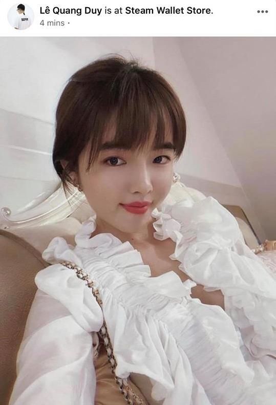SofM posts a photo of Lily not forgetting to check in at 'Steam Wallet Store'
