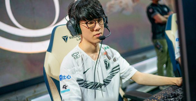 Even TheShy is under heavy pressure, so it's not surprising that SofM is targeted after just one subpar game.