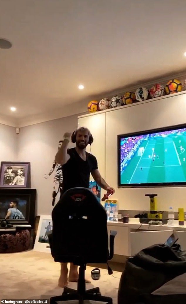 Aguero enjoys streaming FIFA 20, even though he often struggles