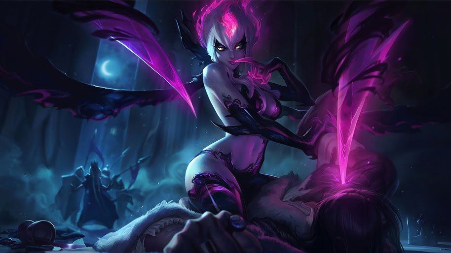 Evelynn's old splash art still shows quite a lot of skin