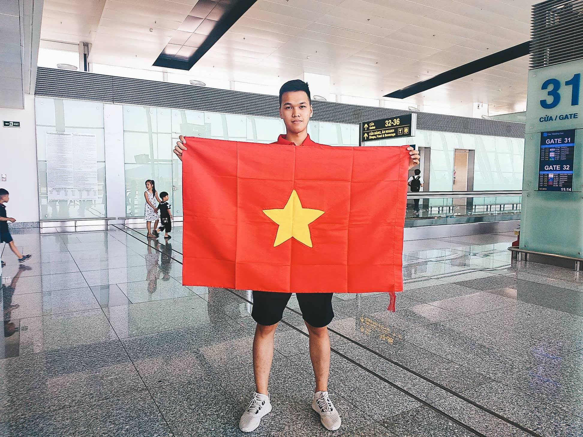 In the Chinese AoE community, viewers refer to Chim Sẻ Đi Nắng as 'Vũ Trụ Vô Địch Ma Tước'