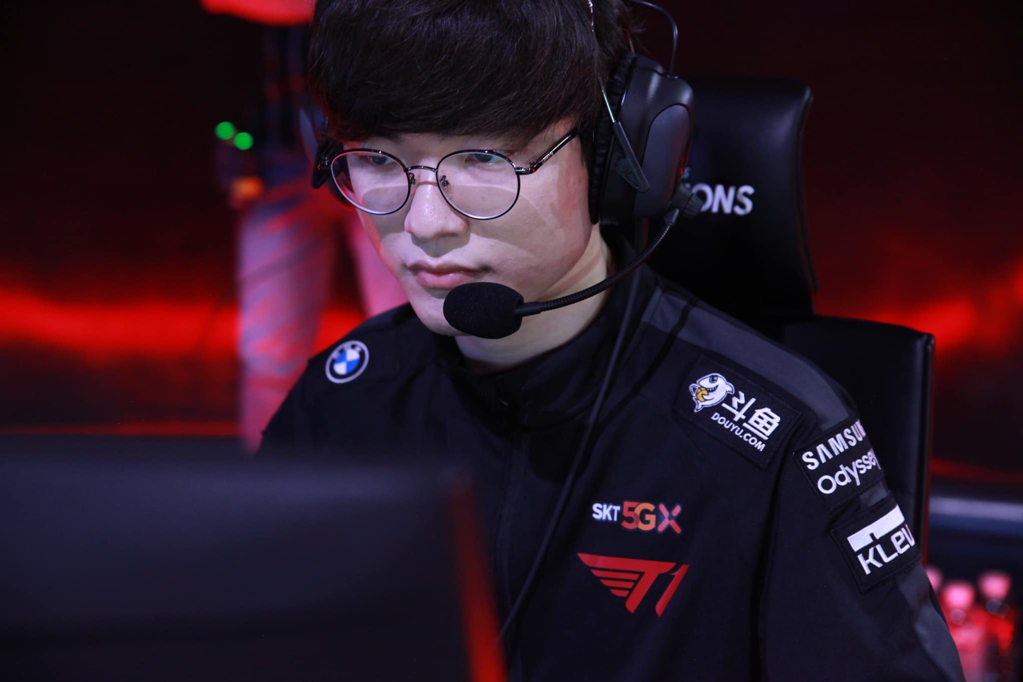 There's no denying that the looks of T1 in general and Faker in particular have gradually improved over time