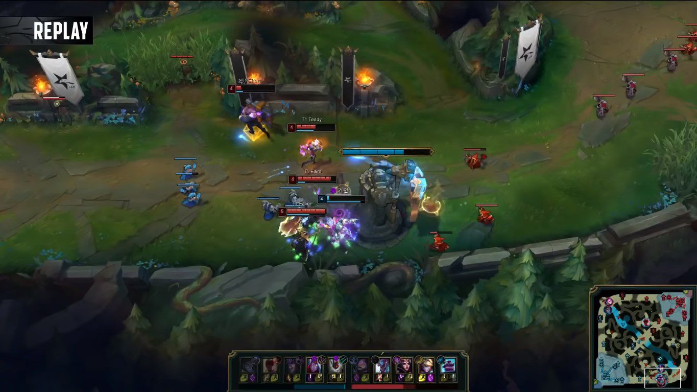 T1 executed a dive and took down the enemy AD Carry in the bottom lane