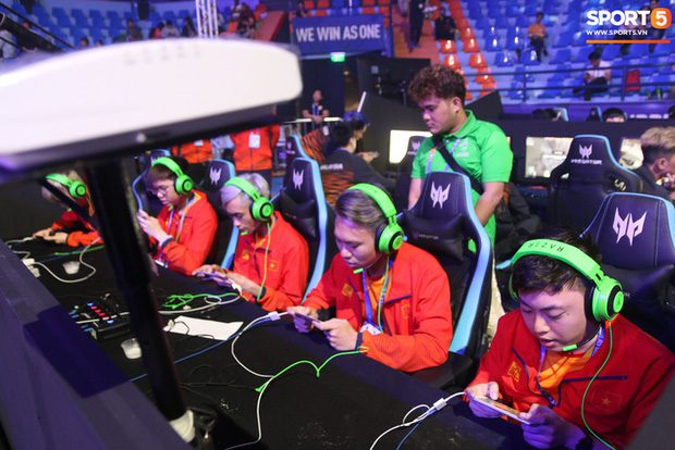Esports made a big splash at SEA Games 30 (Photo: Manh Dang)