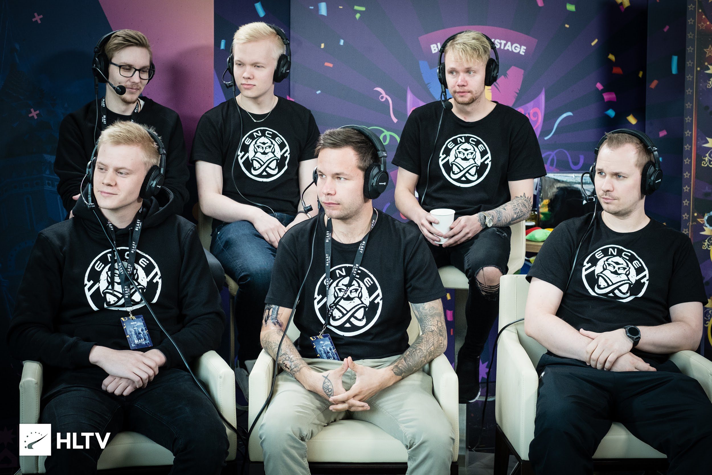 Allu with his teammates in ENCE