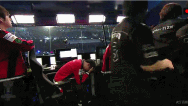 The Demon King in tears - An image that has perhaps become an icon of the League of Legends world. The defeat against Samsung Galaxy in the 2017 World Championship Finals prevented SKT T1 from achieving the feat of winning for the third consecutive time. Since then, Faker and T1 have left empty-handed on the international stage.