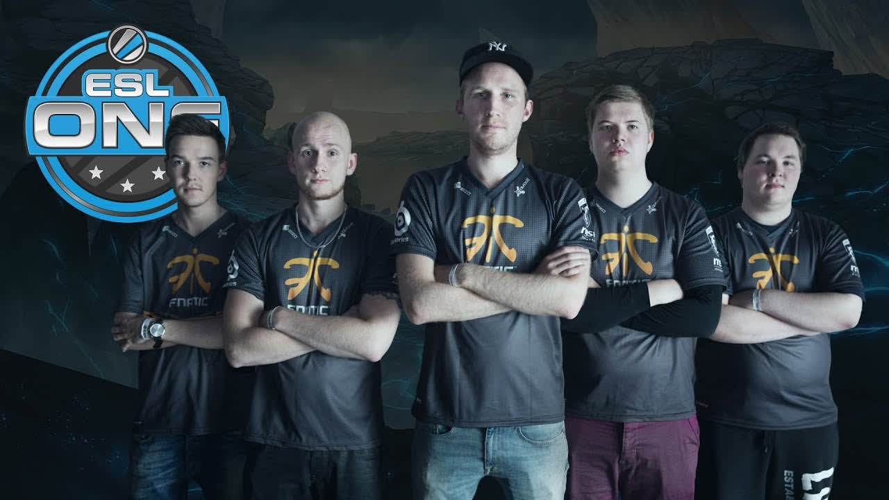 Olofmeister (center) with Fnatic members at ESL One: Cologne 2015