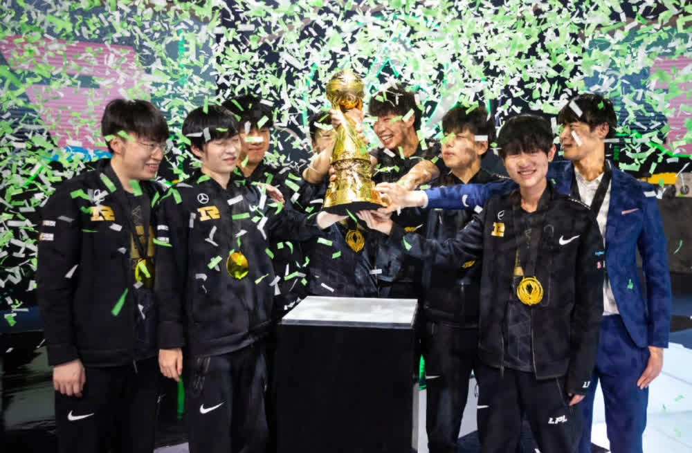The reigning MSI champions are very busy in the LPL