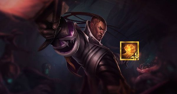 Strong mixed damage dealers like Lucian are perfect for Divine Glove