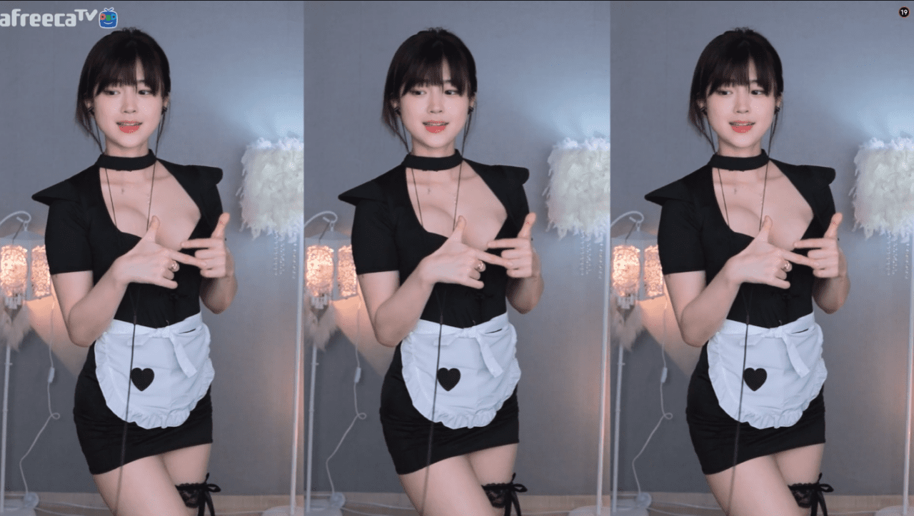 Despite pursuing a sexy image, MoonWol has not been involved in any scandalous or vulgar incidents in her streaming career