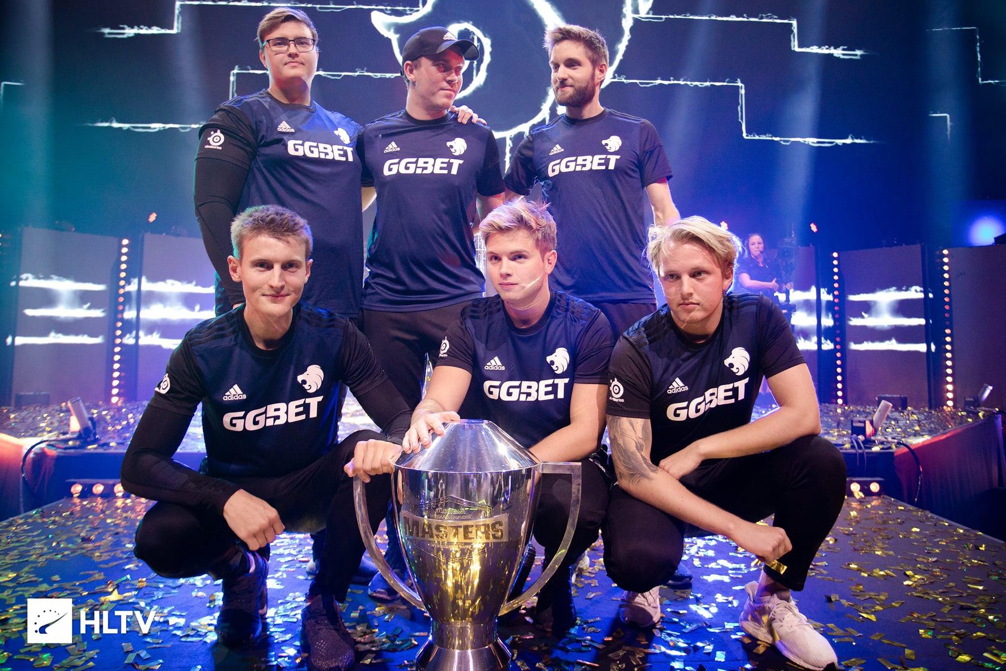 Kjaerbye (middle) with teammates in North with the DreamHack Masters championship title