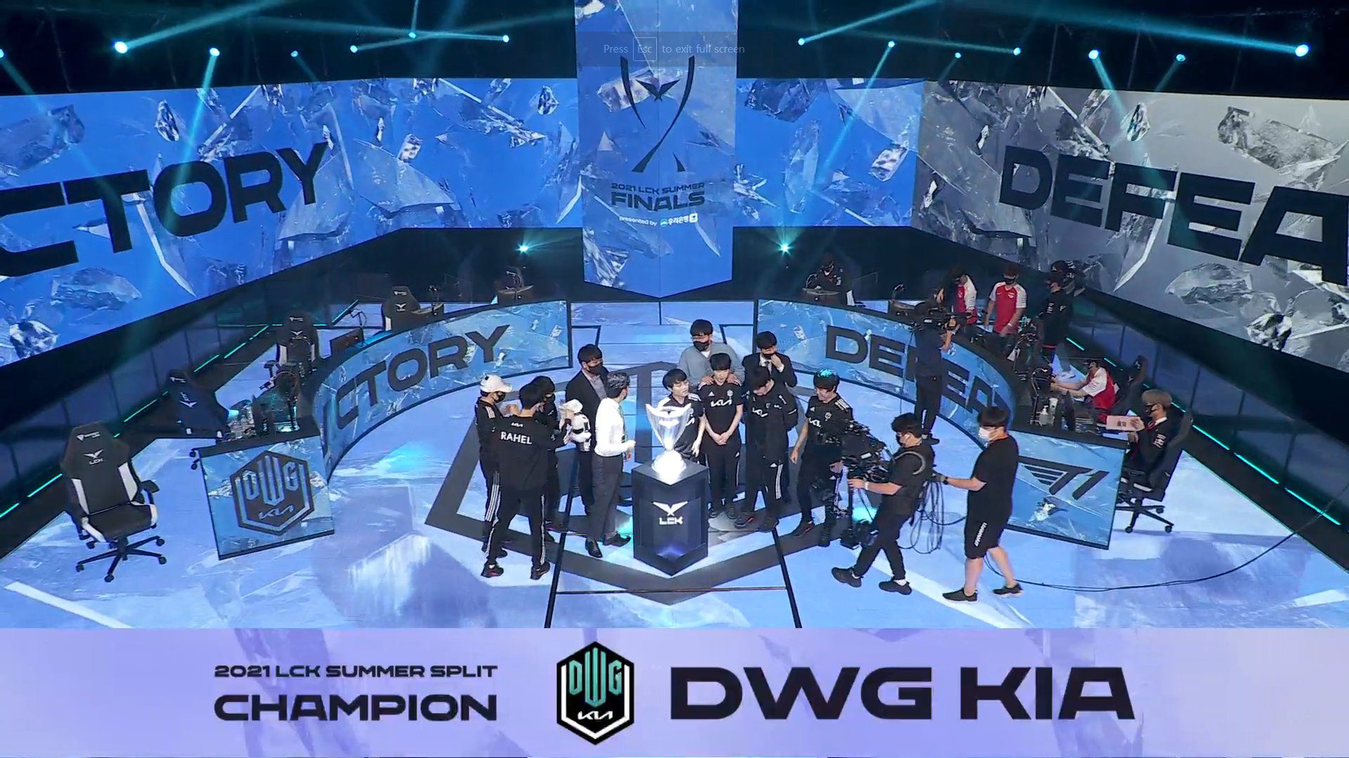 DWG KIA has tied T1's record of winning the LCK three times in a row; if they win the LCK Spring 2022, they will be the only team to win the top Korean tournament four consecutive times.