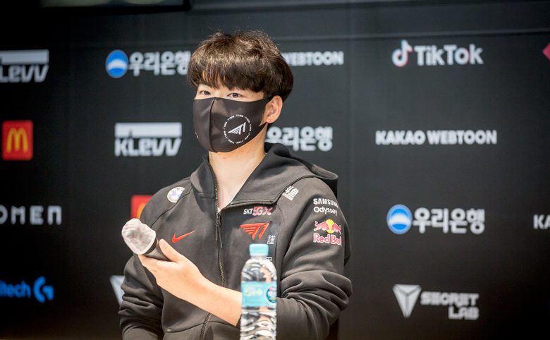 Coach Stardust