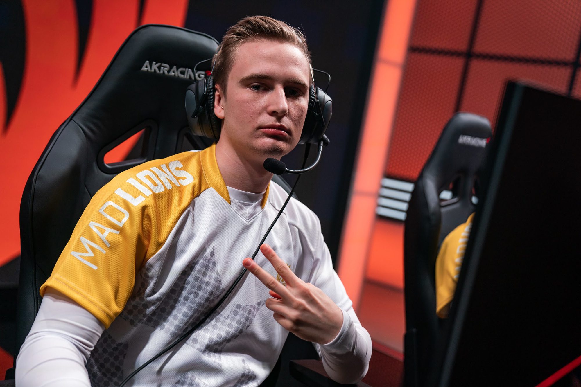 Humanoid is rated higher than Faker