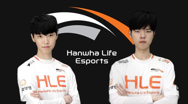 Chovy (left) - Deft (right) can they create a miracle at the World Championship with HLE?