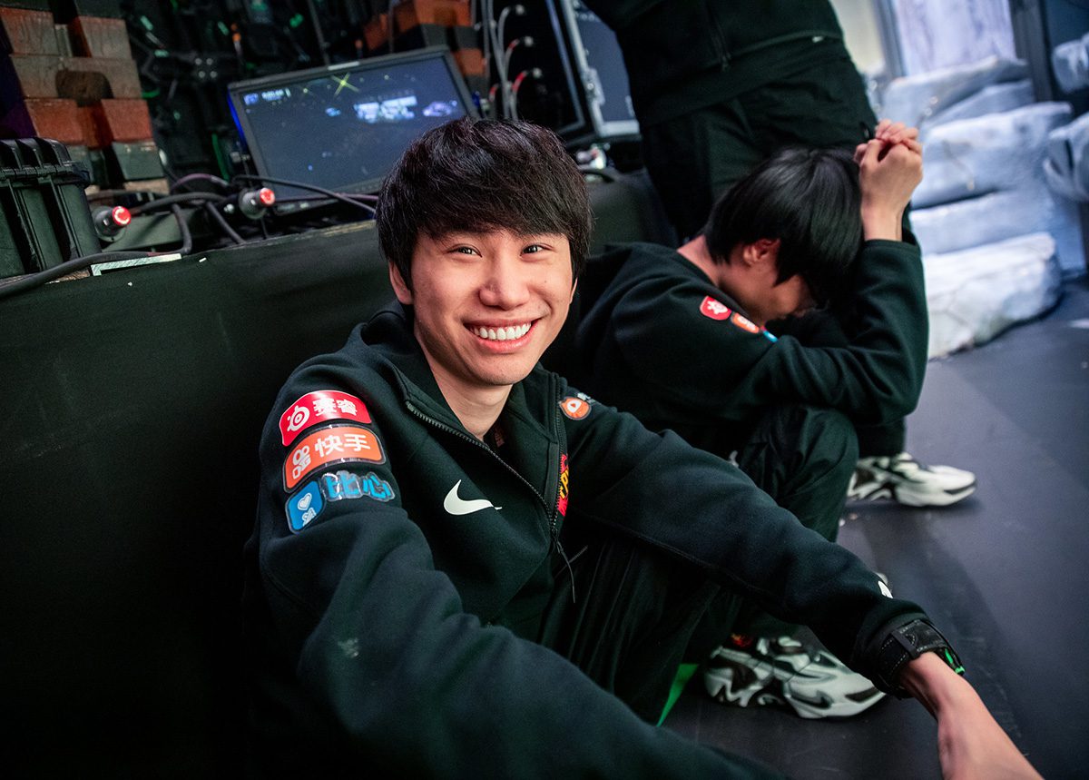 Although LPL does not have many quality mid laners, Doinb is considered to be 'outclassing' the rest of the world in League of Legends