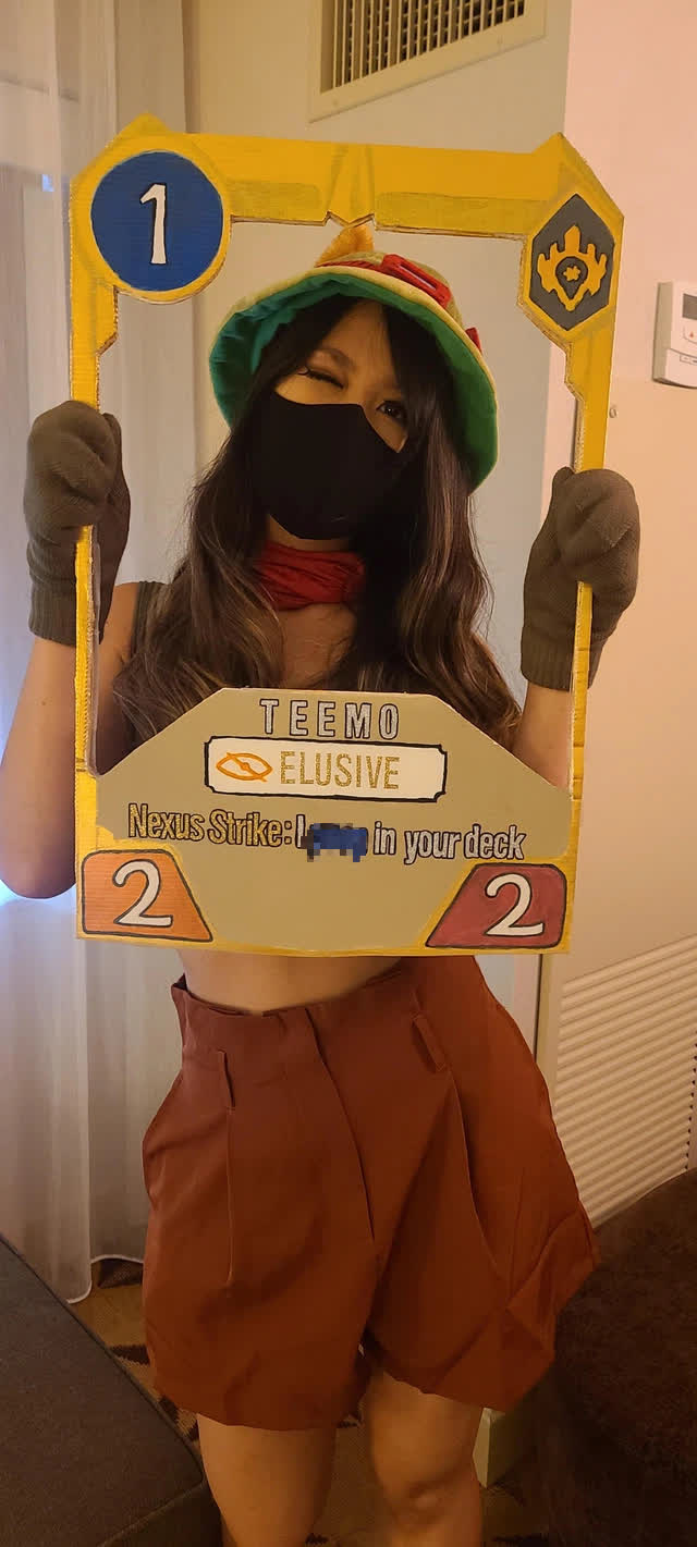 Recently, she also attempted a 'zero-cost cosplay' for the Teemo card from the game Legends of Runeterra