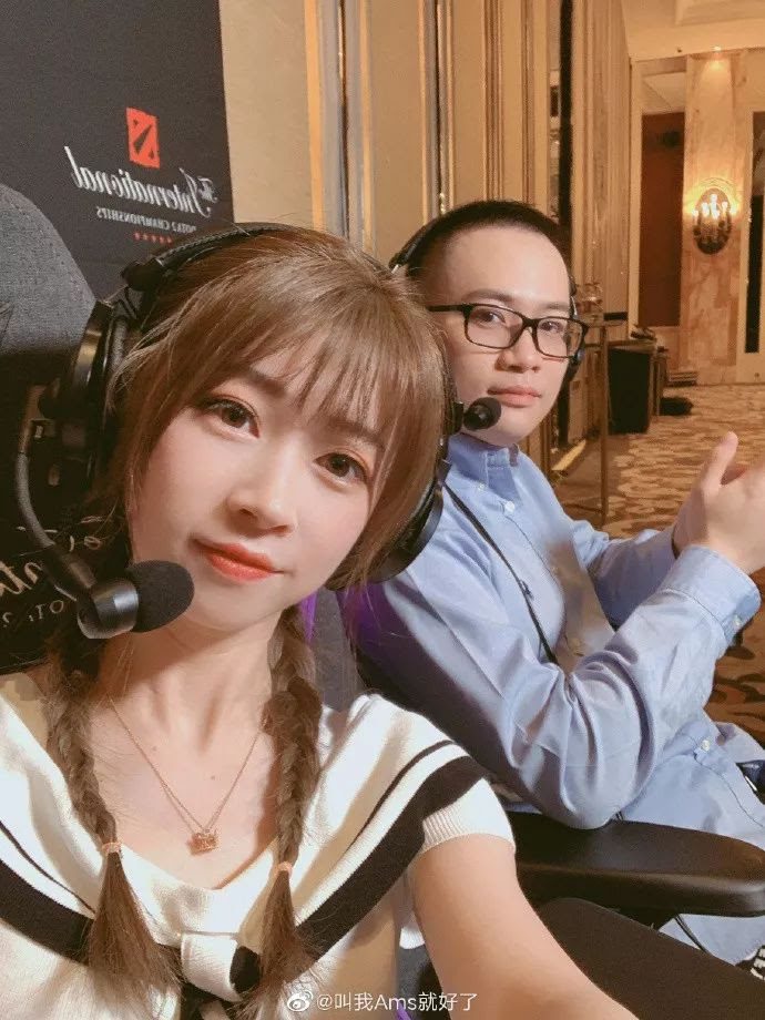 Female caster Ams has been closely associated with Dota 2 for a long time