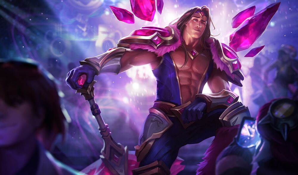 Custom Armor ensures that champions who don't frequently hold items still have sufficient durability