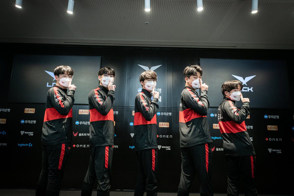 T1 aims for their 9th consecutive win against KT Rolster