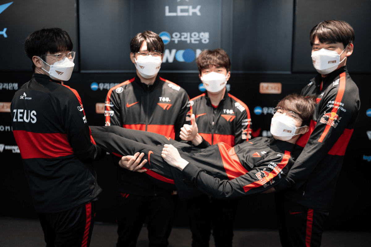 Faker has a habit of 