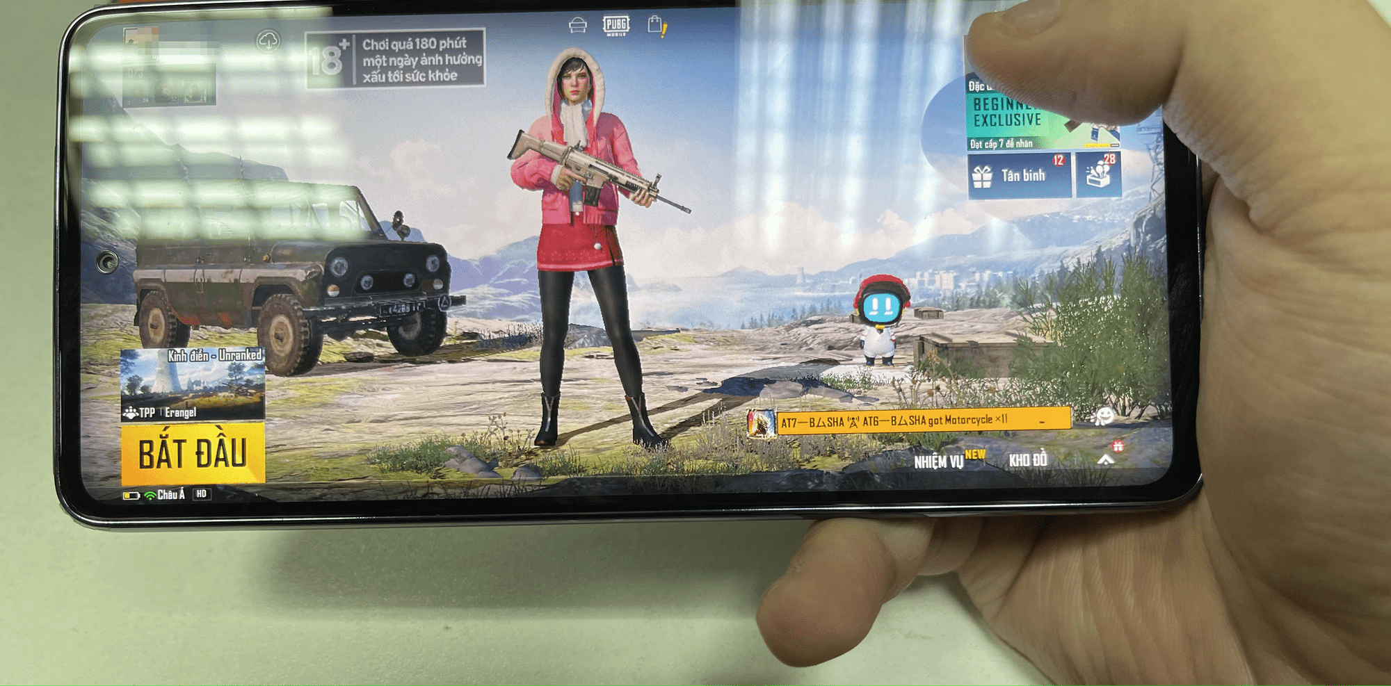 Male gamers with larger hands may find it challenging to operate some game features, especially during the waiting phase