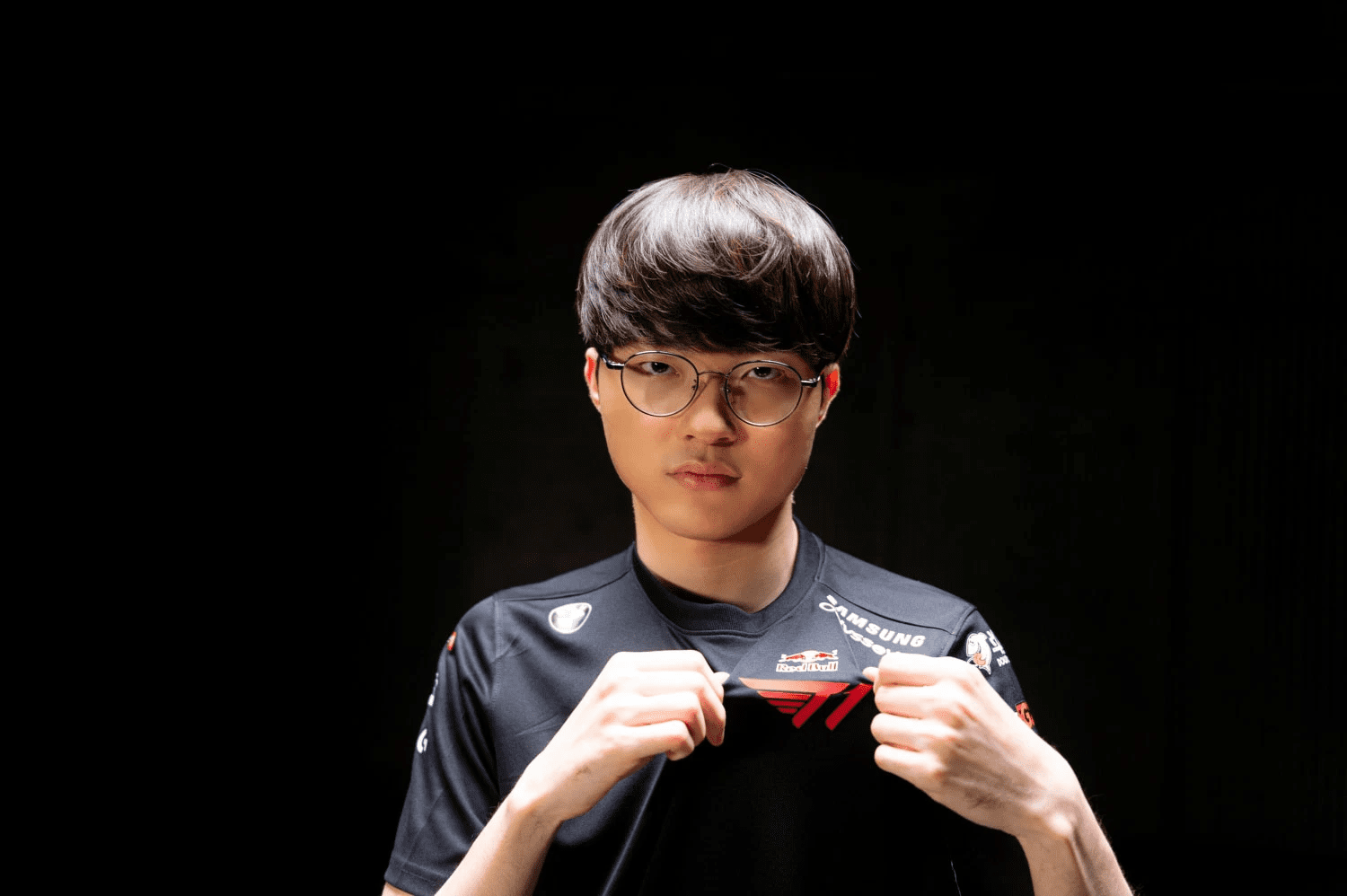 Faker can be considered a monument of Esports in general and League of Legends in particular