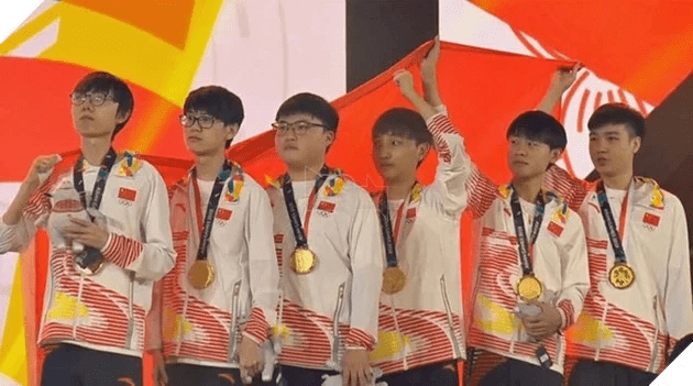 LPL has a simpler team selection method: Just send the championship team of that season and add a few standout names like in the 2018 Asian Games