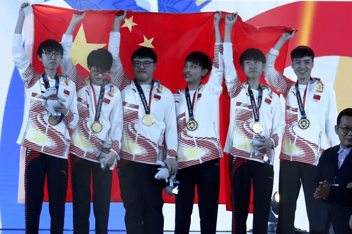 LPL’s approach is simpler: just pick the domestic league champions and add a few standout names from other teams