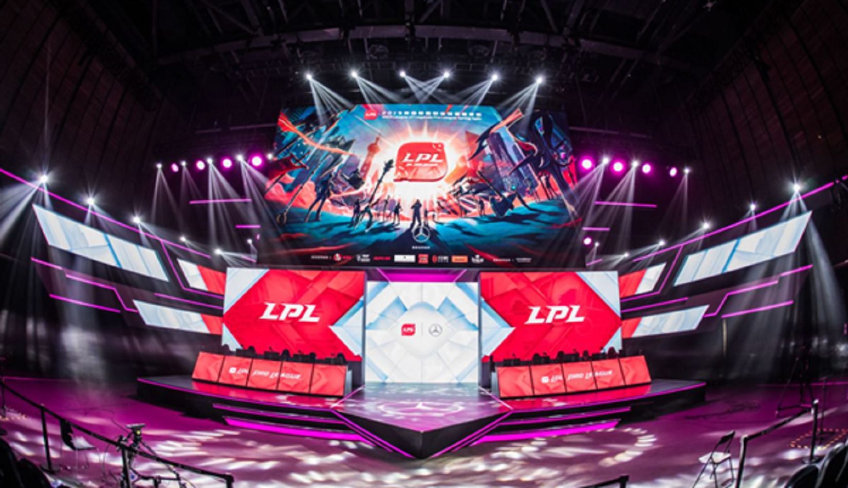 There were reports that LPL would have to play online or skip MSI 2022 due to the pandemic