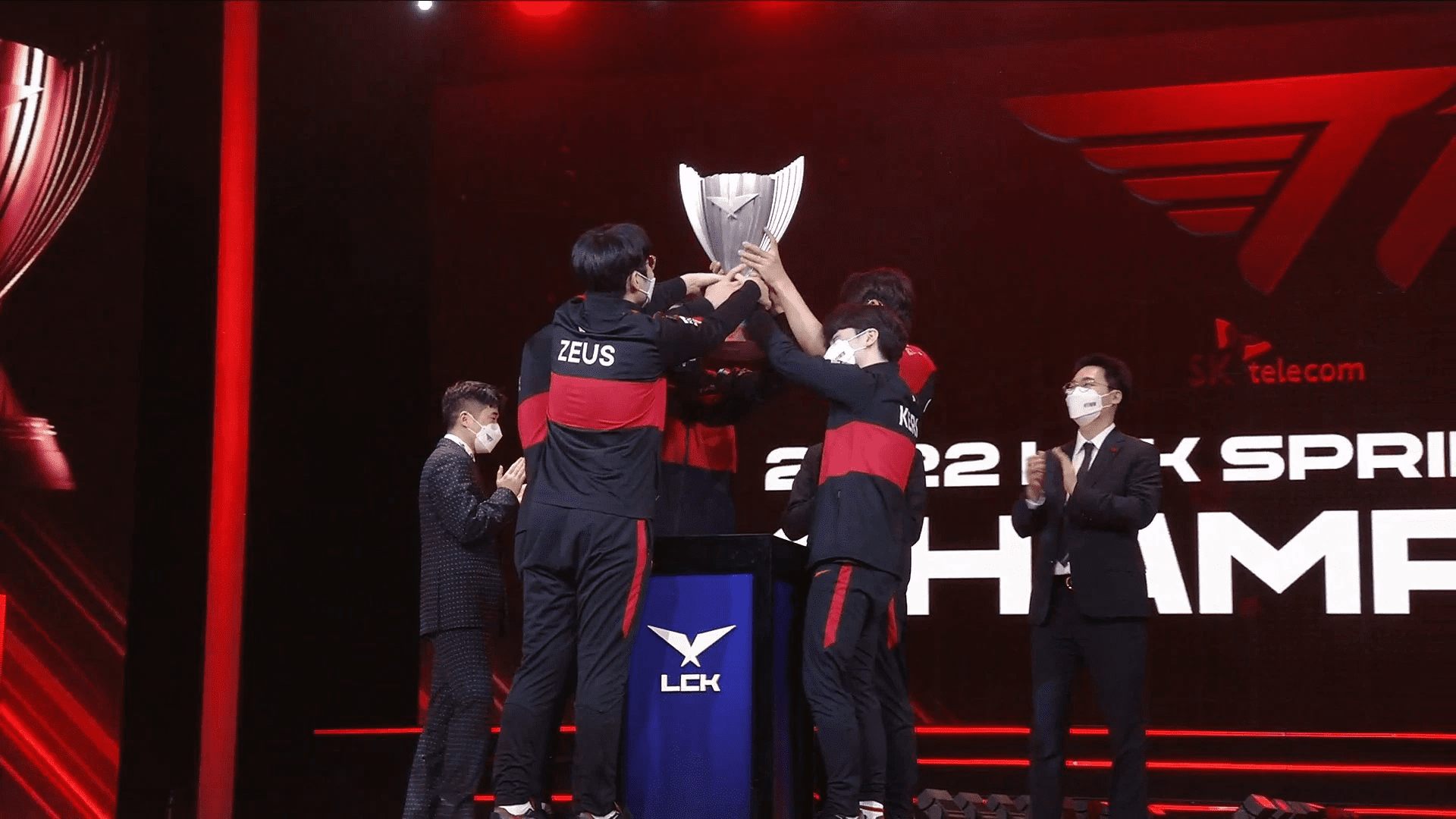 T1 has been receiving a lot of praise since their historic championship