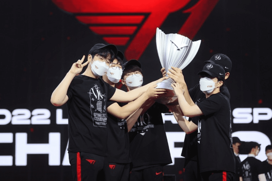T1 and Faker have won their 10th championship, while the other members achieved their first title