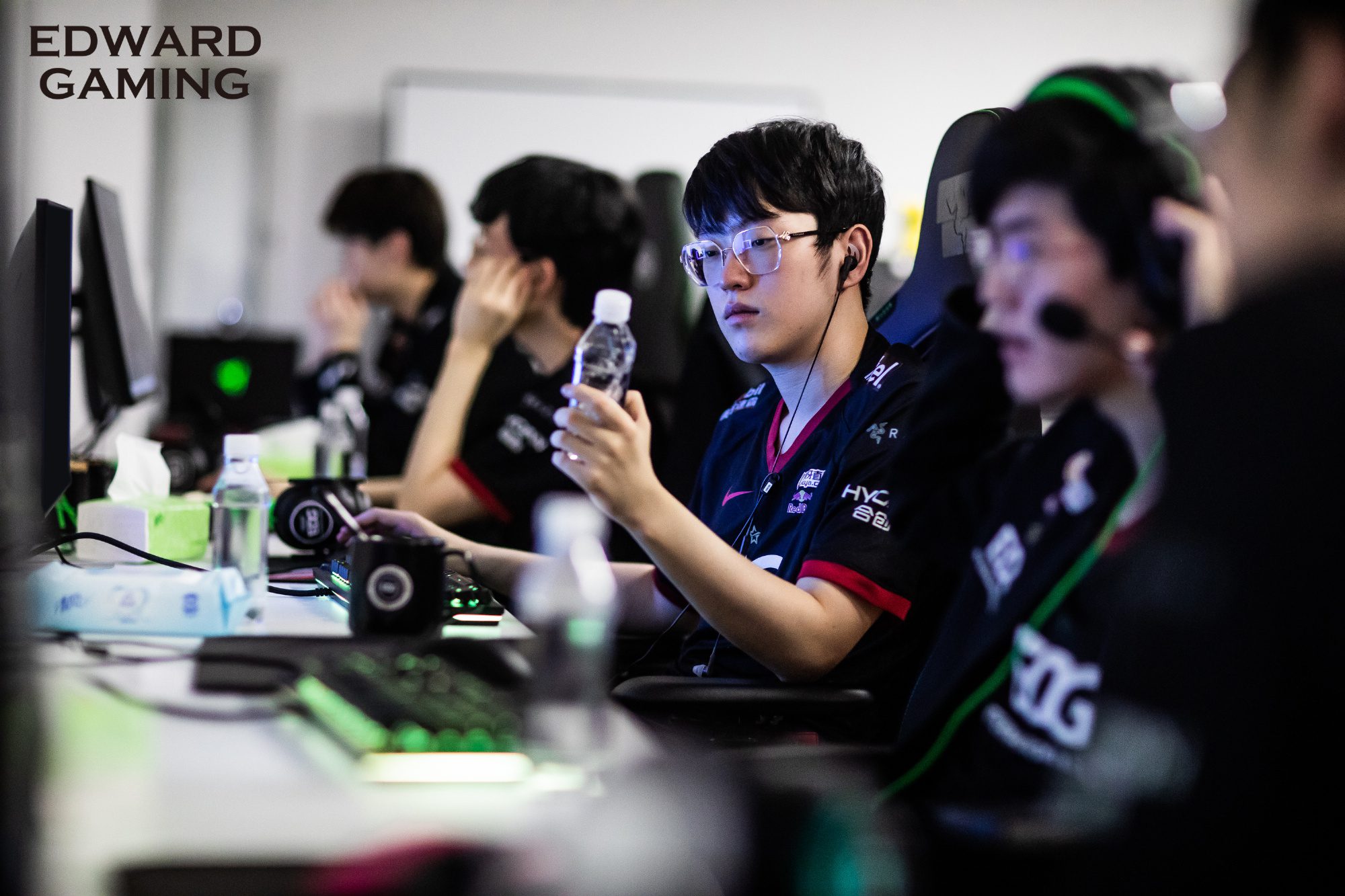 But EDG was even more disappointing by losing right from the first playoff match