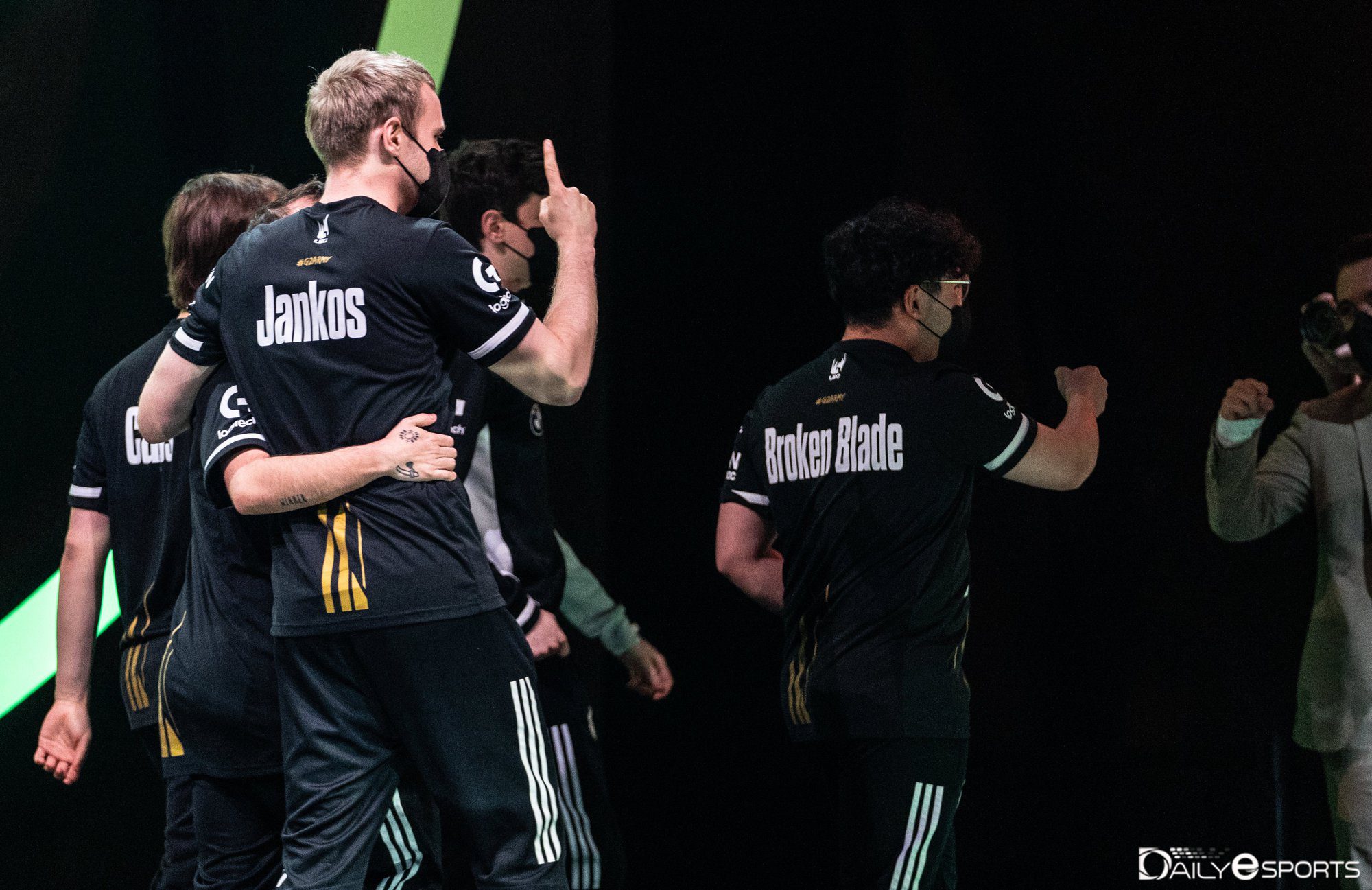 G2 Esports is always a very tough team in Bo5 matches with their unpredictable gameplay