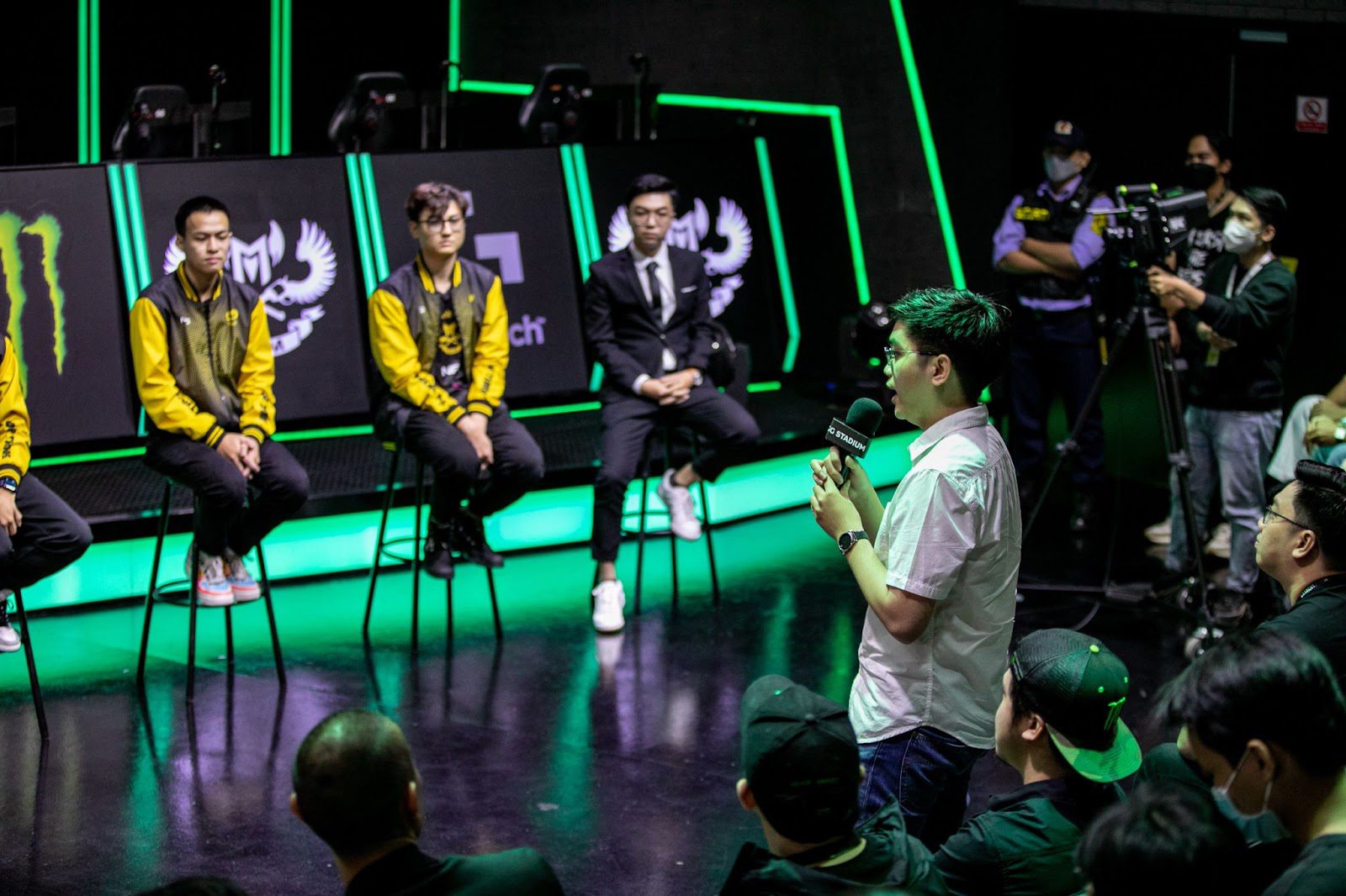 Optimus also attended and interacted with former teammate Levi, juniors, and fans