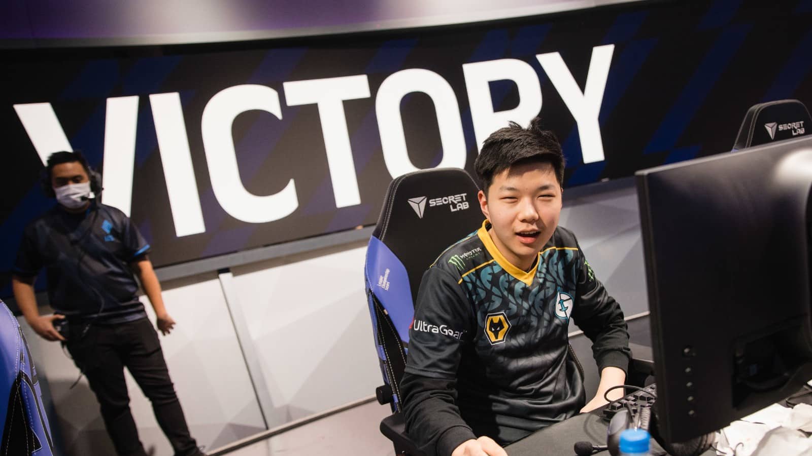 Jojopyun - talented midlaner of EG