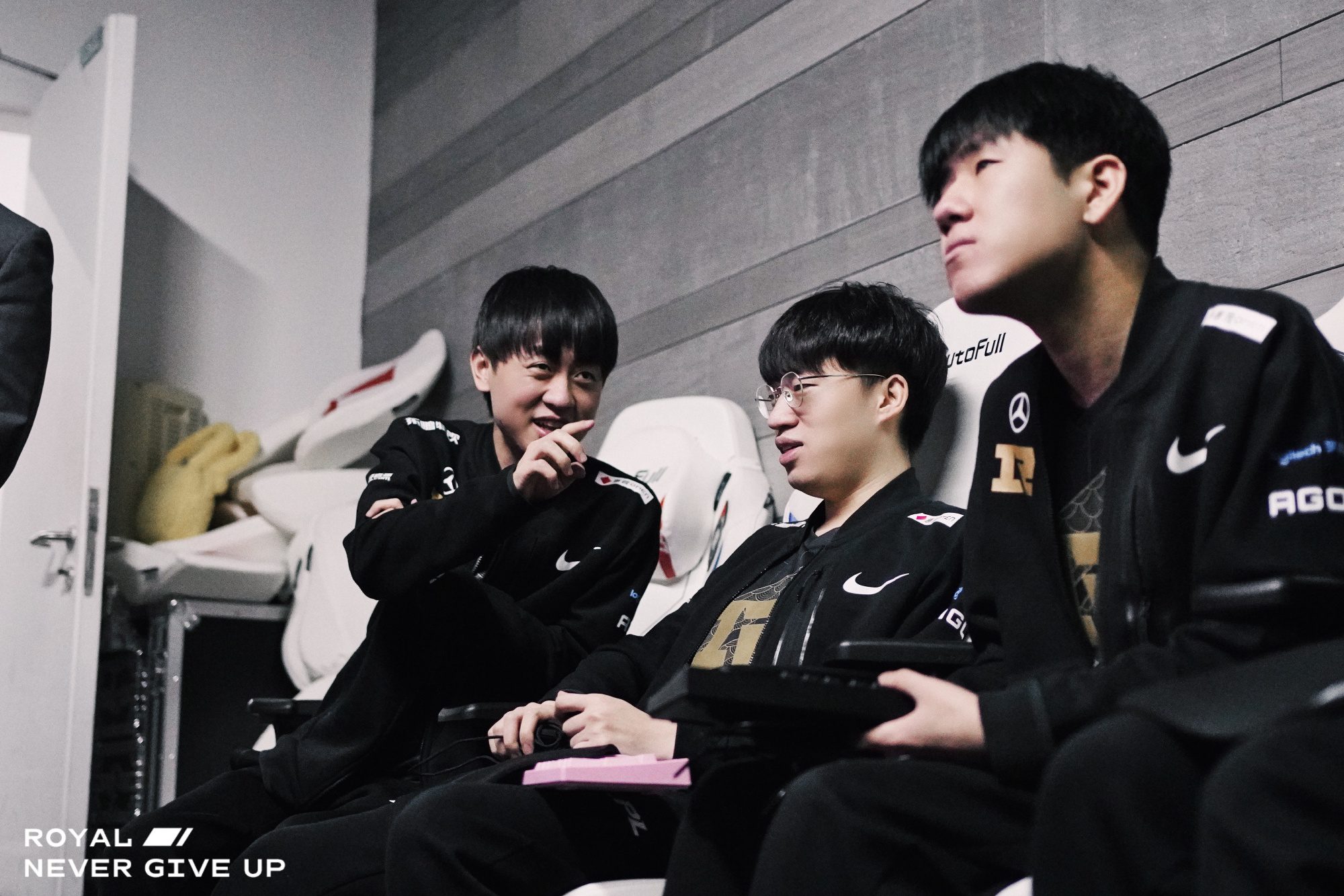 The trio Ming - Xiaohu - GALA are the highest-rated RNG members, but still behind T1