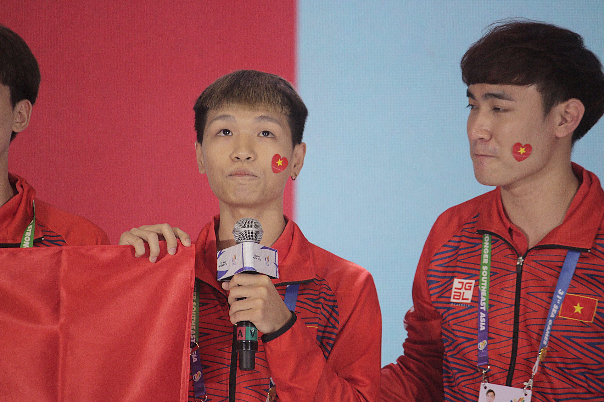 An extremely emotional moment for the Vietnamese League of Legends players (Image: Kayle)